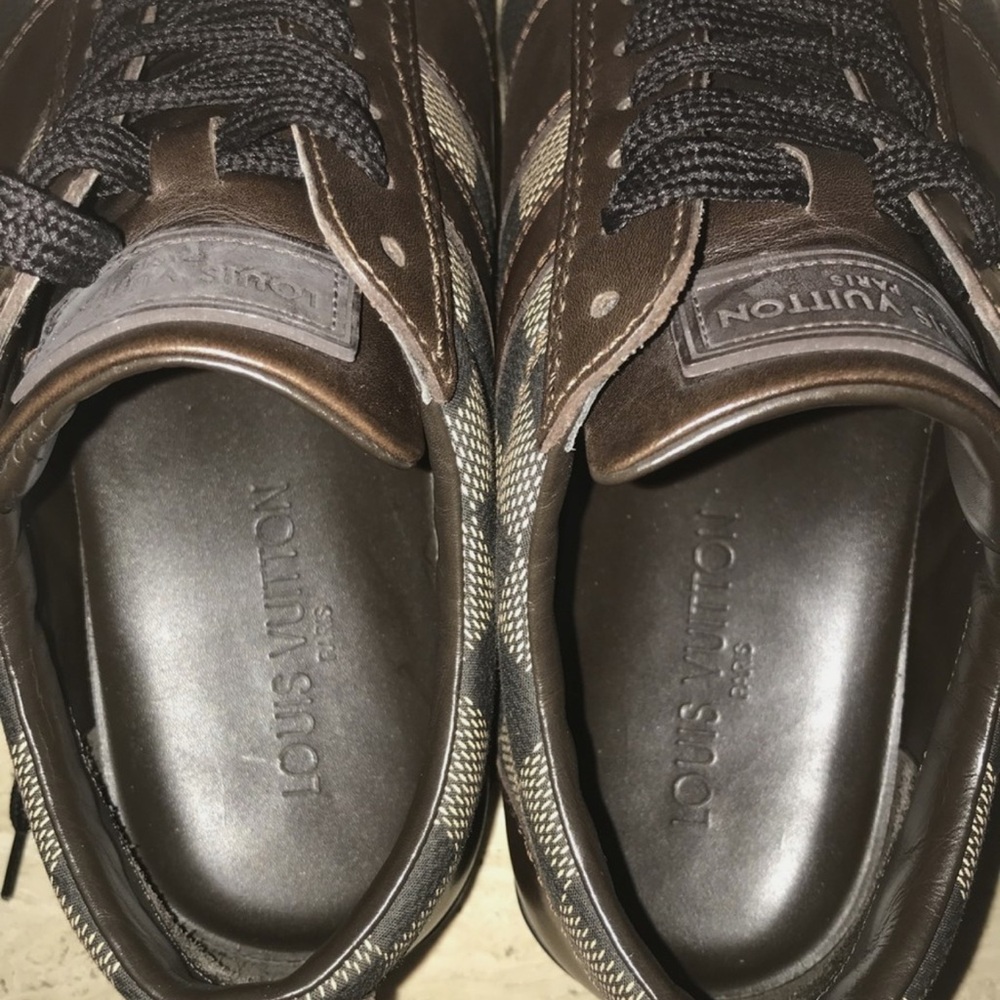 Louis Vuitton Brown. Checkered Sneakers. Slightly used .Man’s sized 6.5 - Picture 7 of 7